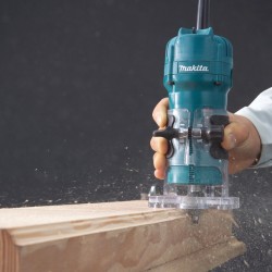 FRESADORA MAKITA 3709 530W